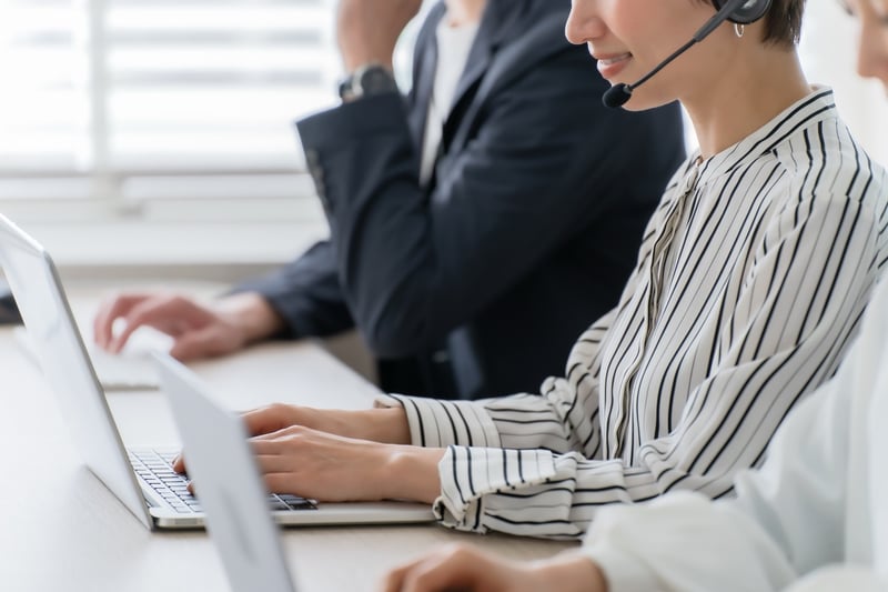 特定の地域、業種、あるいはWeb広告では届きにくい決裁者層などにアプローチできるのがオフライン集客の強み