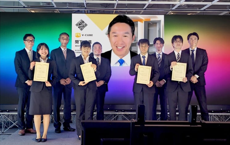 新入社員を迎える入社式の様子