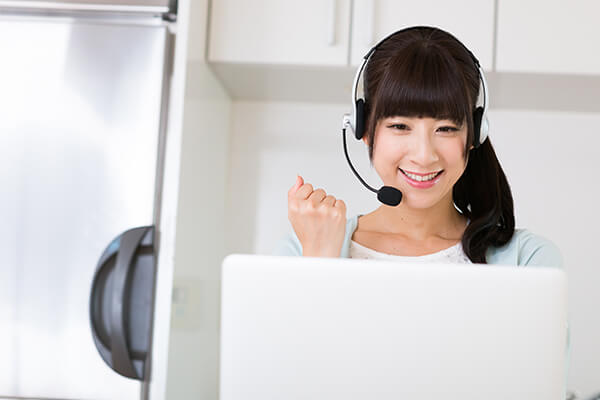 社員同士のコミュニケーションのイメージ