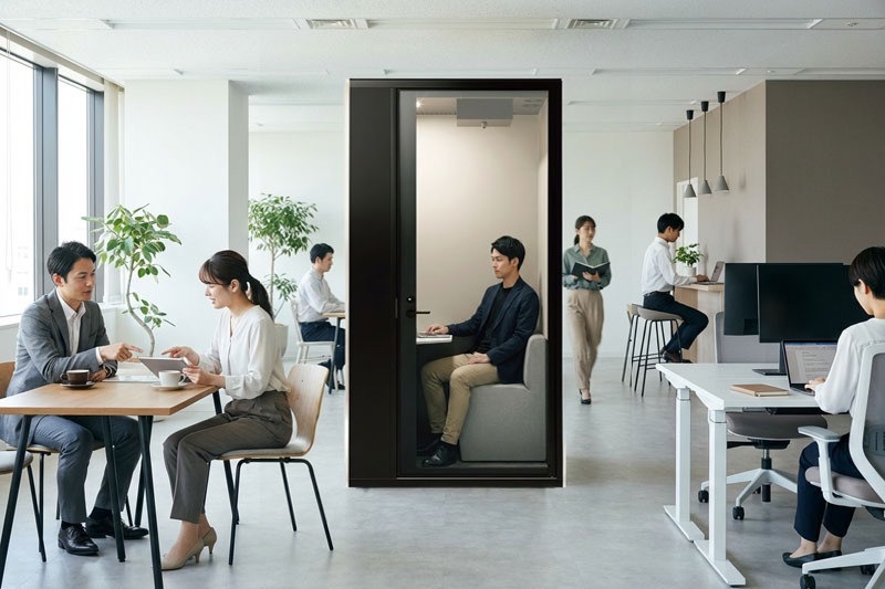 集中ブースの活用により、業務効率化や会議室不足の解消、セキュリティ向上、多様な働き方（ABW）が実現されたオフィスの活用イメージ